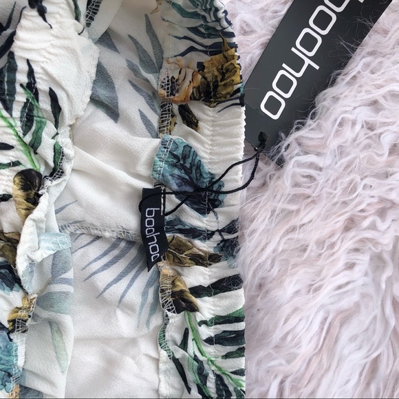 boohoo Grace floral print shorts size 8 - Picture 3 of 6